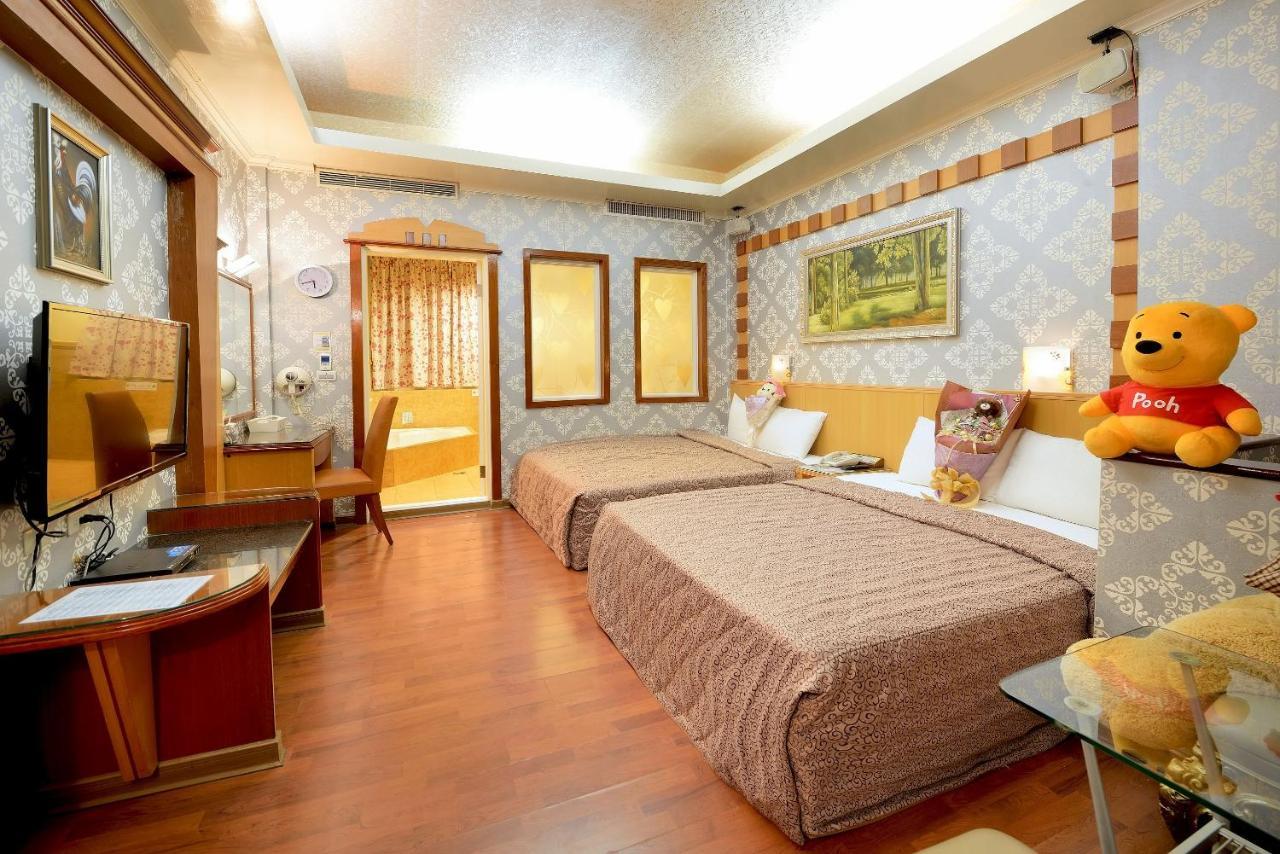 Holland Village Motel Tainan Zewnętrze zdjęcie