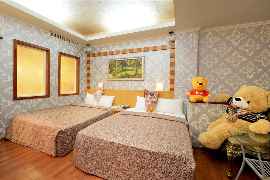 Holland Village Motel Tainan Zewnętrze zdjęcie