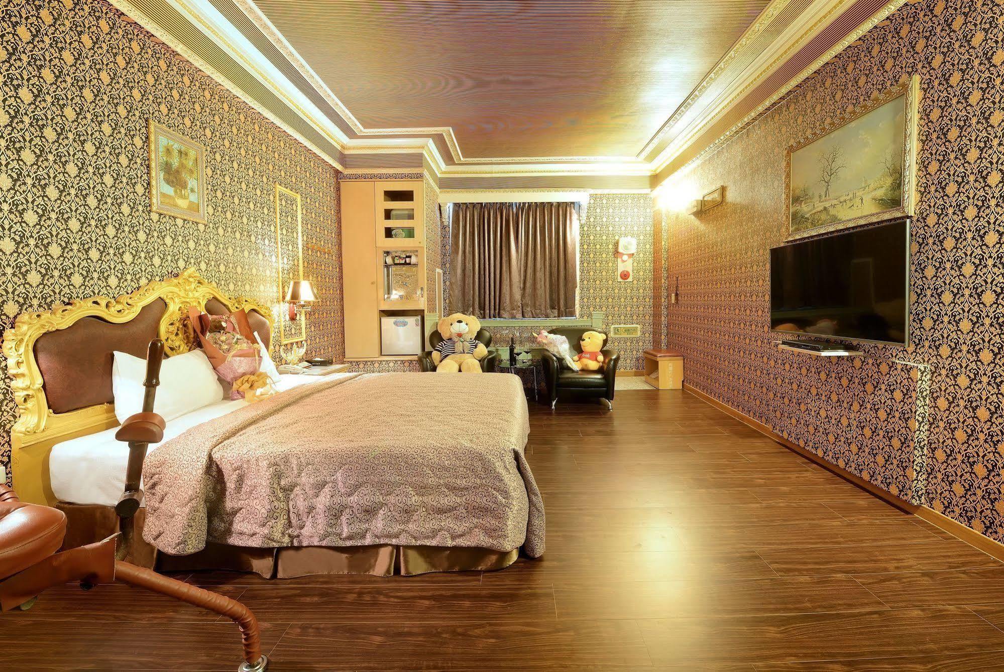 Holland Village Motel Tainan Zewnętrze zdjęcie
