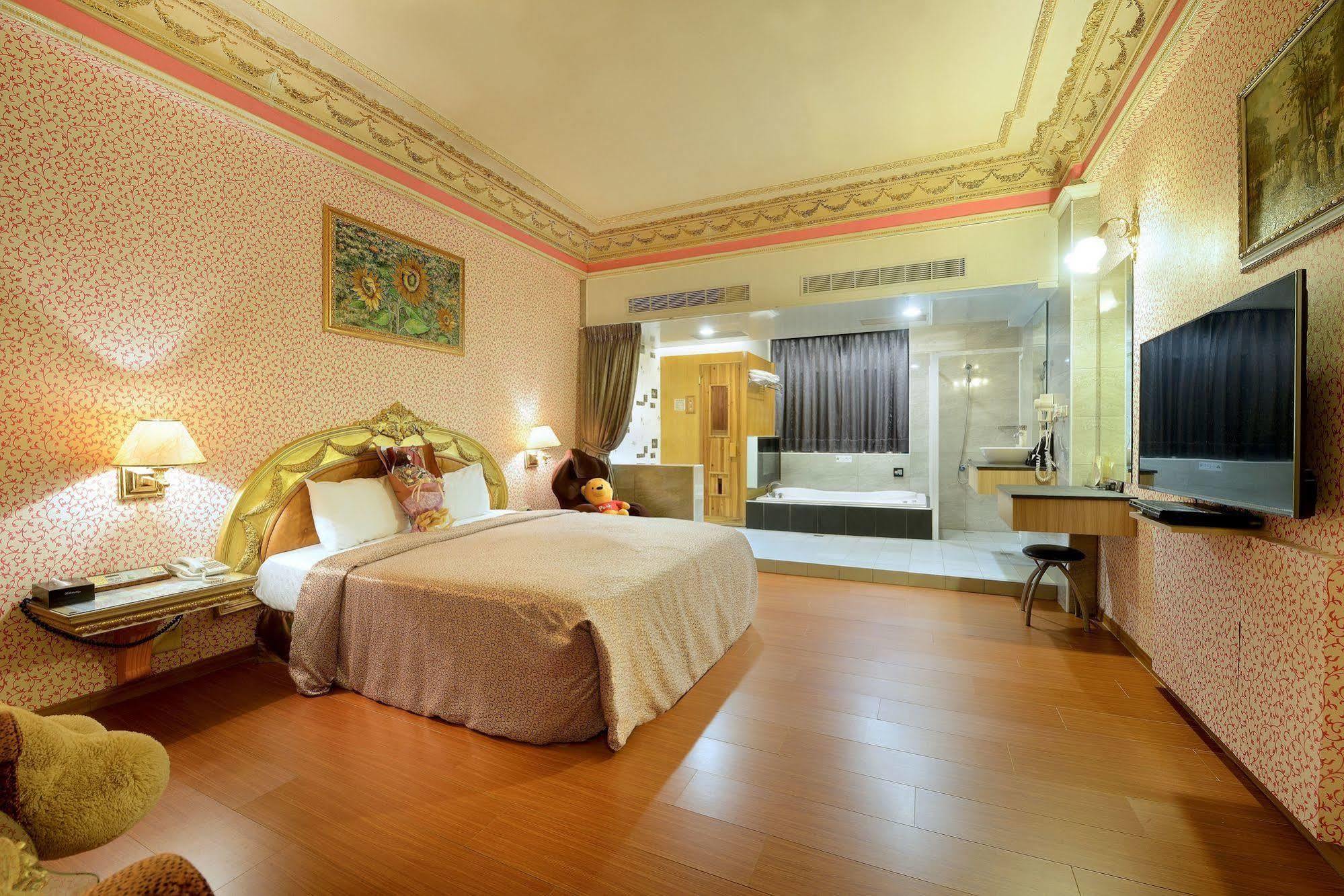 Holland Village Motel Tainan Zewnętrze zdjęcie