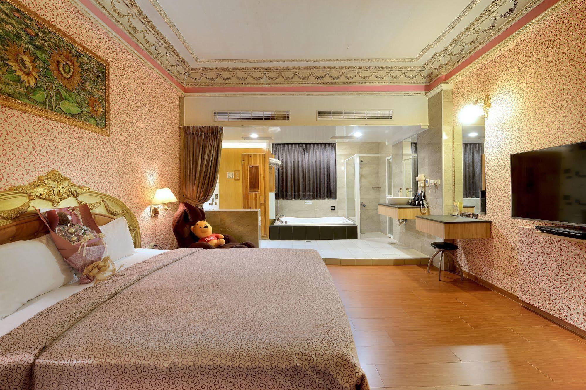 Holland Village Motel Tainan Zewnętrze zdjęcie